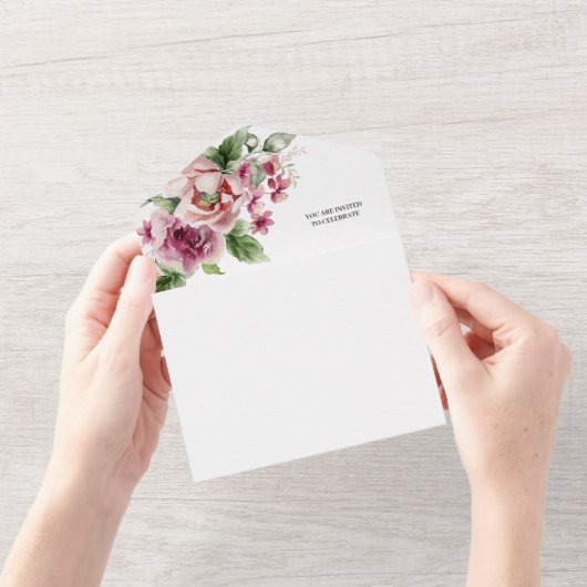 水エレガント色ピンクローズブーケ結婚ス オールインワン招待状 (開いている状態)