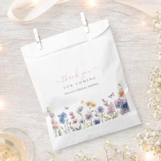 水エレガント色ワイルドフラワーブライダルシャワー フェイバーバッグ (クリップ留めされた状態)
