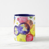 水カラフル色の円抽象芸術 マグカップ (中央)