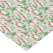 水クラシック色の赤い緑のクリスマスキャンディ缶 テーブルクロス (アングル)