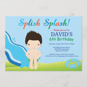 水スライドのプールを囲んでのパーティの誕生日の招待状の男の子 招待状