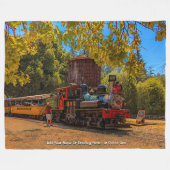 水タンクの近くの蒸気列車の名前メッセージを追加 フリースブランケット (正面(横))