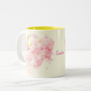 水パーソナライズされた色の蝶と花 ツートーンマグカップ