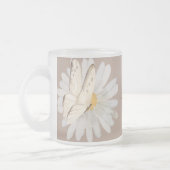 水パーソナライズされた色の蝶と花 フロストグラスマグカップ (左)