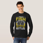 水ビールから魚を救うボトル・フライ Tシャツ (正面フル)