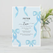 水ファンシー色ブルーボウフォーマル子供の誕生日 招待状 (スタンド正面)