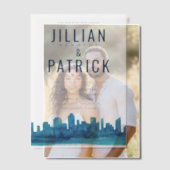 水モダン色シティスカイラ結婚イン ベラム紙招待状 (オフセット (カップル))