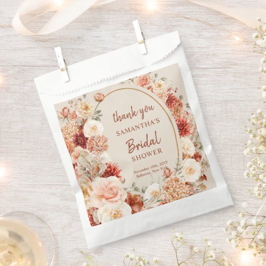 水モダン色テラコッタブルゴーニュ赤面フローラ フェイバーバッグ (クリップ留めされた状態)