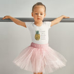 水モダン色パイナップル&前向きおもしろい引用文 トドラーTシャツ<br><div class="desc">水モダン色パイナップル&前向きおもしろい引用文</div>