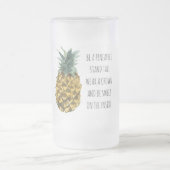 水モダン色パイナップル&前向きおもしろい引用文 フロストグラスビールジョッキ (中央)