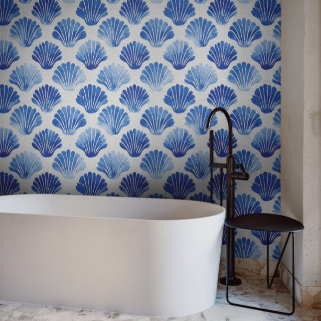 水モダン色ブルーシーシェルコスタルデコール 壁紙 (Bring oceanic serenity to your bathroom with this modern coastal wallpaper.)