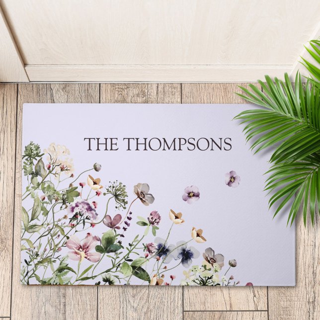 水モノグラムの色の紫の野花 ドアマット (In situ)