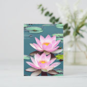 水上のピンクの蓮の花 ポストカード (スタンド正面)