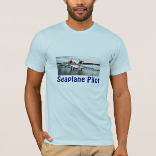 水上飛行機のパイロット Tシャツ