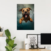 水中で泳ぐ遊び心のある犬のデザイン ポスター (ホームオフィス)
