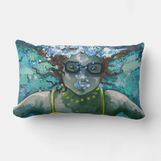 水中で泳ぐ ランバークッション (正面)