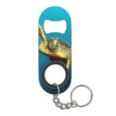 水中に泳いでいるウミガメ キーホルダー栓抜き (裏面)