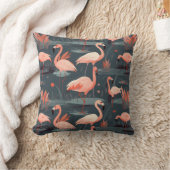 水中のピンクのフラミンゴ クッション (ブランケット)