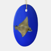 水中ガラパゴスを泳ぐポチドワシの光線 セラミックオーナメント (右)