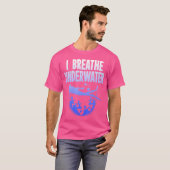 水中ダイビングを呼吸するスキューバダイビング Tシャツ (正面フル)