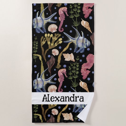 水中宝物 – 魚、貝殻、海馬 ビーチタオル (正面)