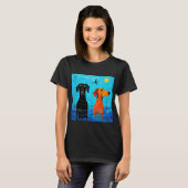 水中競技デュオ・オブ・ジョイ – Surreal カラフル Dogs Tシャツ (正面フル)