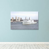 水兵は線路を渡る キャンバスプリント (インサイチュ (ウッドフロア))