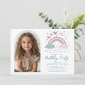 水平ピンクIパープルレインボー&ハート誕生日 招待状 (スタンド正面)