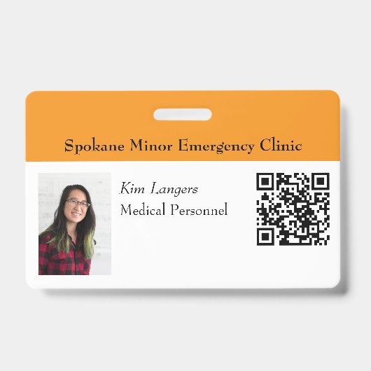 水平ID写真とQRコードバッジオレンジ バッジ (正面)