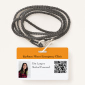 水平ID写真とQRコードバッジオレンジ バッジ (正面ランヤード)