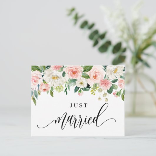 水彩かわいらし春の花たった今結婚しました 案内ポストカード (スタンド正面)