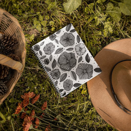 水彩とインクの花 – 白黒 ノートブック