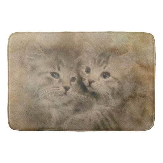 水彩のかわいい灰色ストライプのの子猫2匹 バスマット (正面)