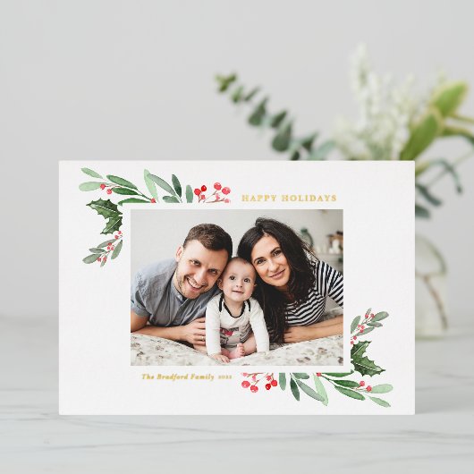 水彩のホリーとグリーンが楽しいホリデーシーズン 箔シーズンカード (立ち正面)