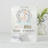 水彩の子鹿 花 バラ 緑の1歳の誕生日 招待状 (スタンド正面)