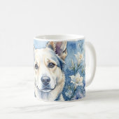 水彩の植物画風の花と犬の肖像画 コーヒーマグカップ (正面右)