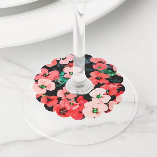 水彩の赤花 ワイングラスタグ (クローズアップ)