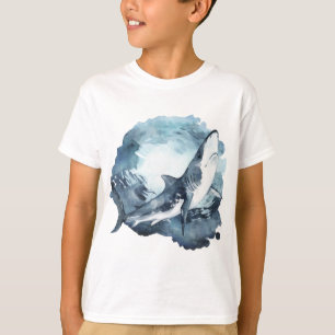 水彩の青い灰色と白いサメの海 Tシャツ