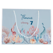 水彩アンダーザシー子供の誕生日 ラージペーパーバッグ (裏面)