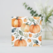 水彩オレンジ色と緑の落ち葉のパターン 秋の背景 招待状 (スタンド正面)