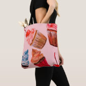 水彩カップケーキのシームレスな背景パターン、 トートバッグ (クローズアップ)