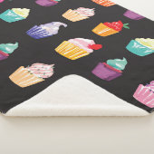 水彩カップケーキ魅力的：シームレスな背景 シェルパブランケット (3/4)