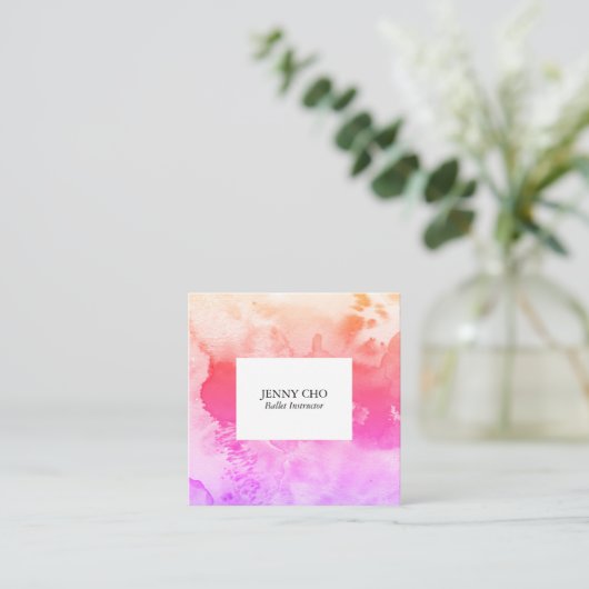 水彩カラフル質感絵画ピンク スクエア名刺 (スタンド正面)