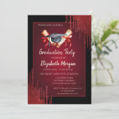 水彩グラッドキャップ、ディプロマ、赤いドリップス卒業 招待状 (スタンド正面)