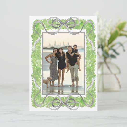 水彩グレー弓&グリーンガーランドトピアリーフォト シーズンカード (スタンド正面)