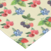 水彩ストロベリーラズベリーカラント模様 テーブルクロス (アングル)