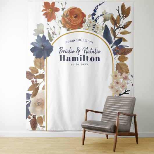 水彩ダスティーブルー テラコッタ フラワーズ ウェディング タペストリー (インサイチュ)