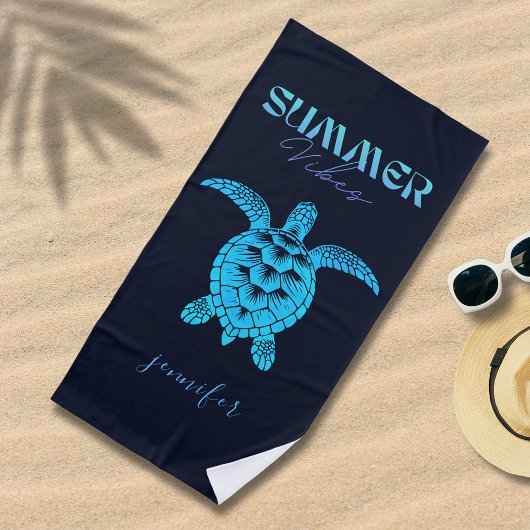 水彩ティール（緑がかった色）ブルーシーカメパーソナライズされた ビーチタオル