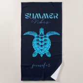 水彩ティール（緑がかった色）ブルーシーカメパーソナライズされた ビーチタオル (正面)