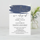 水彩ネイビーとゴールドの小さな結婚式の披露宴招待状 招待状 (スタンド正面)